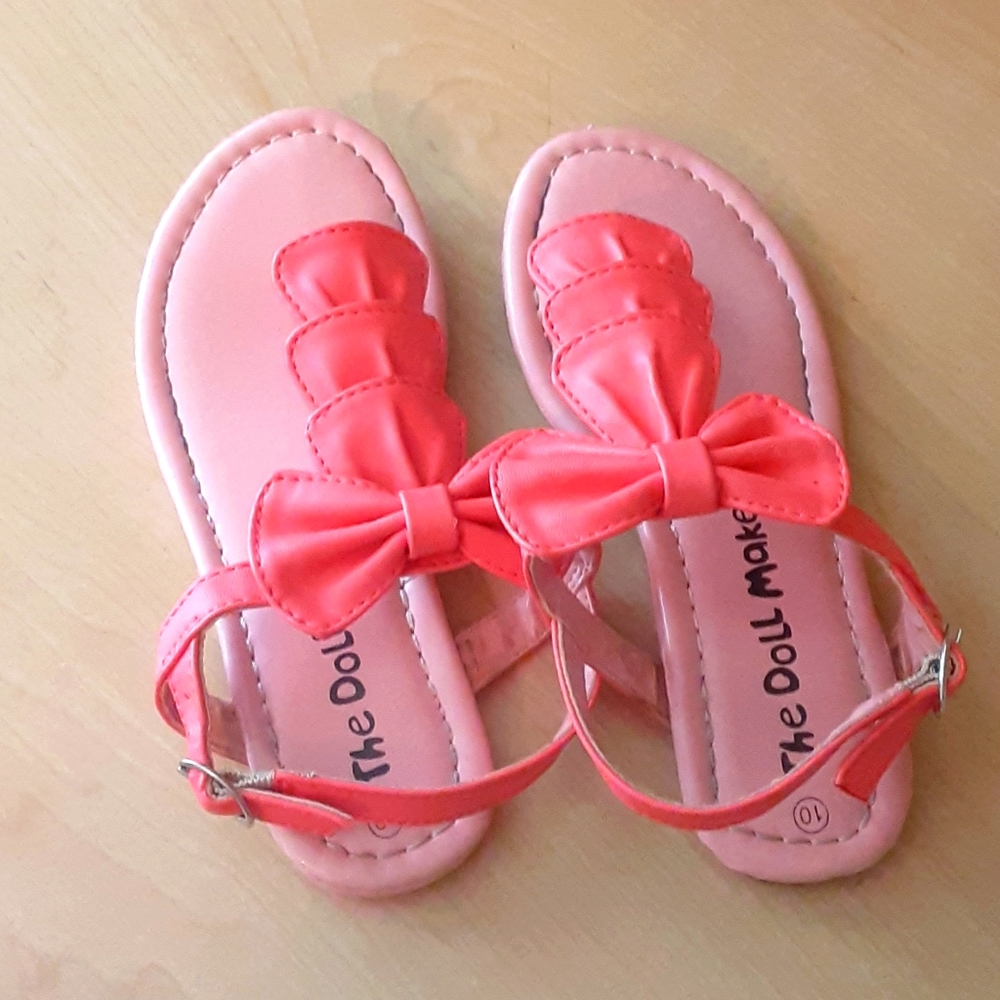 Pink girls sandals size 10